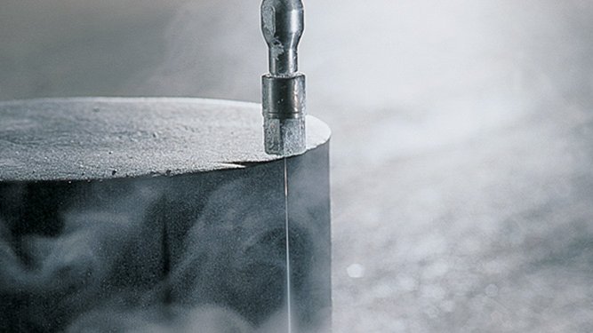 SPÄH Verfahrenstechnik Wasserstrahlschneiden SPÄH Verfahrenstechnik Wasserstrahlschneiden
